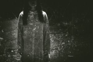 Hachishakusama: Japan’s “Eight-Foot-Tall” Woman Who Haunts Men and Children
