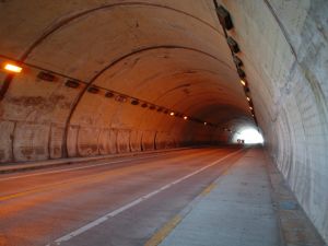 Sendagaya Tunnel: Tokyo’s Haunted Road Beneath a Cemetery