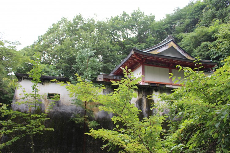 Hotaka Shrine in Gunma: Haunted Legends of the “Cursed” Abandoned Shrine