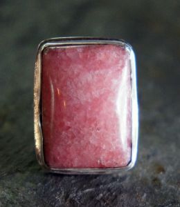Love Luck Power Stones in Japan: Inca Rose, Rose Quartz, and Moonstone