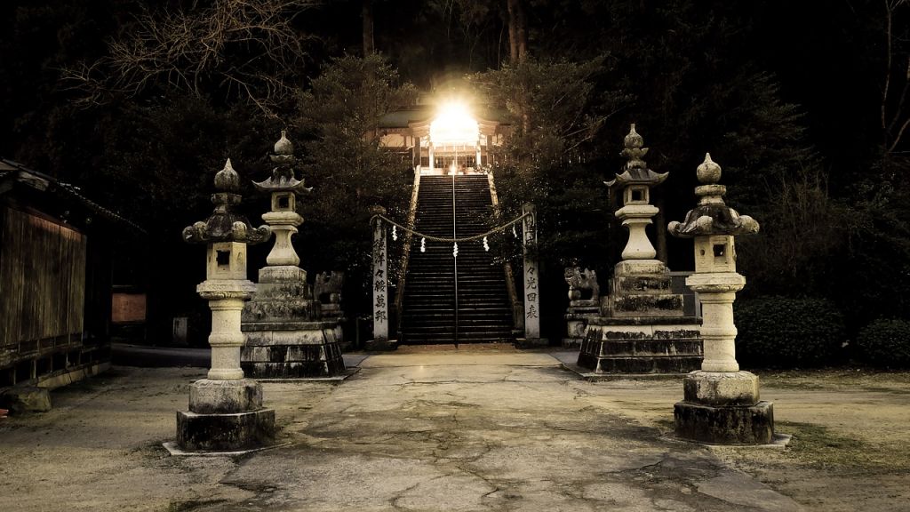 Japan’s Shrines and the Ancient Israelite Tabernacle: Eerie Parallels Behind a Fringe Theory