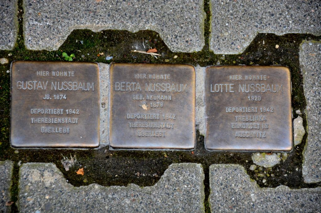 Nazi Gas Chambers and the Holocaust: War Crimes Japan Should Remember
