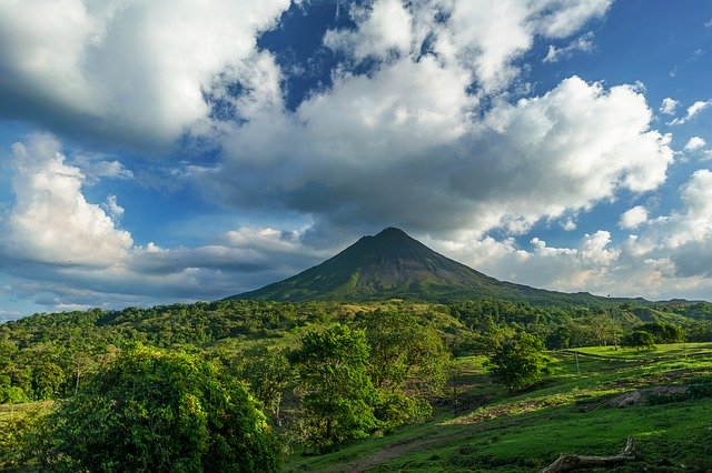 Costa Rica’s Mysterious Stone Spheres: OOPArts or Ancient Craftsmanship?